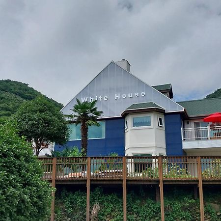 Hotel White House Namhae Exterior foto
